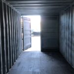 Interior de un contenedor usado de clase A de 20 pies